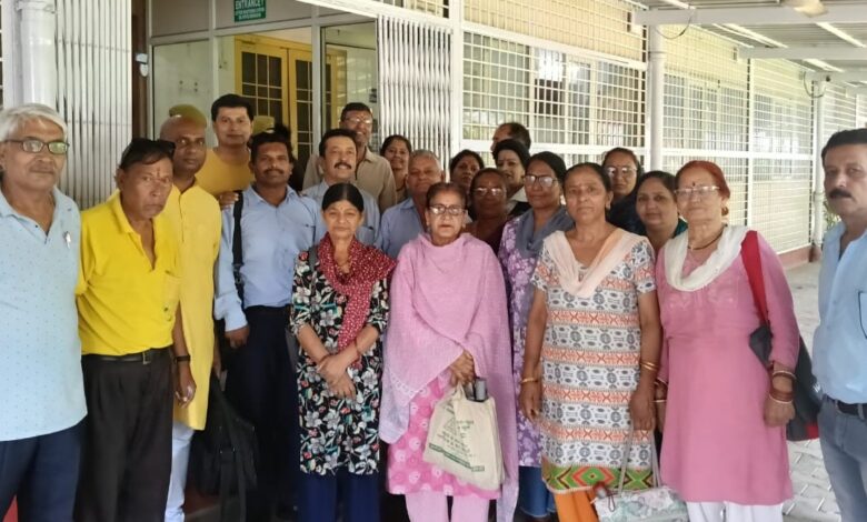 उत्तराखण्ड आन्दोलनकारी संयुक्त परिषद का डीएम कार्यालय पर प्रदर्शन, छूटे हुए आन्दोलनकारियों के चिन्हीकरण की उठी मांग उत्तराखण्ड आन्दोलनकारी संयुक्त परिषद का डीएम कार्यालय पर प्रदर्शन, छूटे हुए आन्दोलनकारियों के चिन्हीकरण की उठी मांग