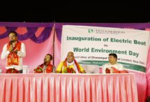 विश्व पर्यावरण दिवस पर डीएस ग्रुप ने वाराणसी में रेट्रोफिटेड इलेक्ट्रिक नाव का शुभारंभ किया विश्व पर्यावरण दिवस पर डीएस ग्रुप ने वाराणसी में रेट्रोफिटेड इलेक्ट्रिक नाव का शुभारंभ किया