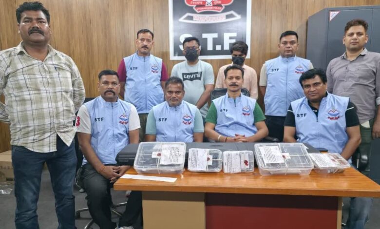 फर्जी शस्त्र लाइसेंस और अवैध हथियारों का भंडाफोड़, रुद्रपुर से दो आरोपी अरेस्ट
