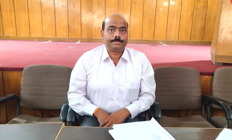 देहरादून में जमीनों के सौदागर भोले-भाले बनकर प्रशासन और मीडिया को कर रहे गुमराह: संजीव गुप्ता देहरादून में जमीनों के सौदागर भोले-भाले बनकर प्रशासन और मीडिया को कर रहे गुमराह: संजीव गुप्ता