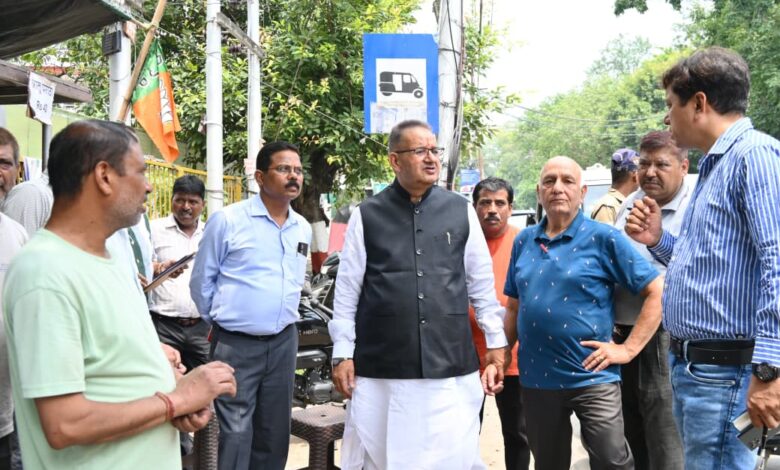 जल निकासी व्यवस्था का सुदृढ़ होना अत्यंत आवश्यक : जोशी जल निकासी व्यवस्था का सुदृढ़ होना अत्यंत आवश्यक : जोशी