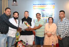 कैबिनेट मंत्री जोशी ने एसआईआार कार्य में तेजी लाने के सम्बन्ध में पार्टी कार्यकर्ताओं के साथ की बैठक कैबिनेट मंत्री जोशी ने एसआईआार कार्य में तेजी लाने के सम्बन्ध में पार्टी कार्यकर्ताओं के साथ की बैठक