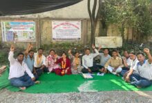 उत्तराखंड के शारीरिक (व्यायाम) प्रशिक्षित बेरोजगार शिक्षा निदेशालय में धरना जारी उत्तराखंड के शारीरिक (व्यायाम) प्रशिक्षित बेरोजगार शिक्षा निदेशालय में धरना जारी