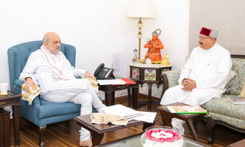 महाराज ने गृहमंत्री अमित शाह से की शिष्टाचार भेंट, ट्राइपॉड और आईसीपी बनबसा को जोड़ने वाली एप्रोच रोड को लेकर हुई विस्तृत चर्चा महाराज ने गृहमंत्री अमित शाह से की शिष्टाचार भेंट, ट्राइपॉड और आईसीपी बनबसा को जोड़ने वाली एप्रोच रोड को लेकर हुई विस्तृत चर्चा