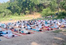 गणेश वंदना एवं सरस्वती वंदना का पाठ कर योग अभ्यास किया शुरू