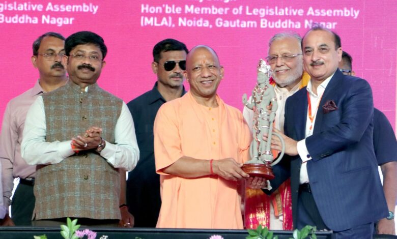 मुख्यमंत्री योगी आदित्यनाथ ने जेवर, उत्तर प्रदेश में एसएईएल (SAEL) लिमिटेड की इंटीग्रेटेड सोलर मैन्युफैक्चरिंग फैसिलिटी की आधारशिला रखी