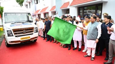 टनकपुर से कैलाश मानसरोवर यात्रा के प्रथम दल को मुख्यमंत्री धामी ने हरी झंडी दिखाकर किया रवाना