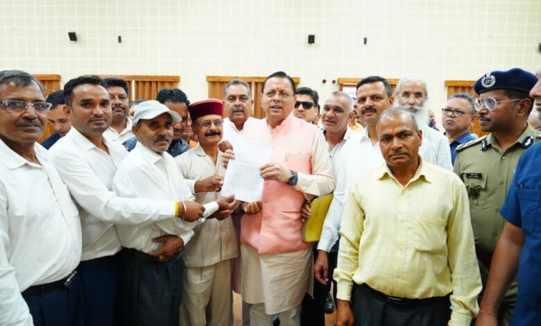 मुख्यमंत्री ने जन समस्याओं के त्वरित एवं समयबद्ध समाधान के दिए निर्देश मुख्यमंत्री ने जन समस्याओं के त्वरित एवं समयबद्ध समाधान के दिए निर्देश