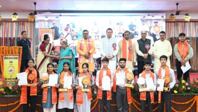 विद्या भारती के संस्कार और शिक्षा मॉडल की मुख्यमंत्री ने की सराहना, कहा- भारत को विश्वगुरु बनाने में युवाओं की होगी अहम भूमिका