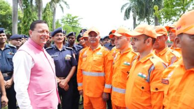 मुख्यमंत्री धामी ने एनडीआरएफ बटालियन गदरपुर का किया भ्रमण, जवानों से संवाद कर आपदा प्रबंधन व्यवस्थाओं की ली जानकारी मुख्यमंत्री धामी ने एनडीआरएफ बटालियन गदरपुर का किया भ्रमण, जवानों से संवाद कर आपदा प्रबंधन व्यवस्थाओं की ली जानकारी