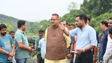 खालागांव में बरसात से क्षतिग्रस्त मार्ग का कैबिनेट मंत्री गणेश जोशी ने किया निरीक्षण, तत्काल पुनर्निर्माण के दिए निर्देश