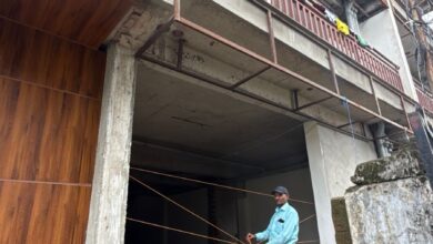 राजपुर रोड के वीआईपी इलाके में एमडीडीए का बड़ा प्रहार, तीन अवैध डुप्लेक्स सील
