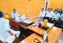 देहरादून के आधुनिकीकरण की दिशा में कदम, यूपीसीएल ने महापौर सौरभ थपलियाल से मांगी अनुमति; भूमिगत होंगी विद्युत लाइनें देहरादून के आधुनिकीकरण की दिशा में कदम, यूपीसीएल ने महापौर सौरभ थपलियाल से मांगी अनुमति; भूमिगत होंगी विद्युत लाइनें