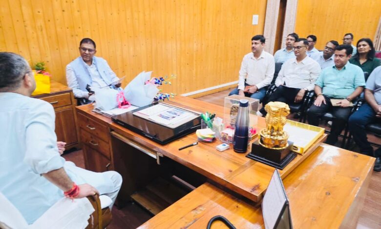 देहरादून के आधुनिकीकरण की दिशा में कदम, यूपीसीएल ने महापौर सौरभ थपलियाल से मांगी अनुमति; भूमिगत होंगी विद्युत लाइनें