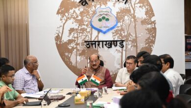 वन मंत्री सुबोध उनियाल ने वन विभाग की समीक्षा बैठक में योजनाओं के प्रभावी एवं समयबद्ध क्रियान्वयन के दिए निर्देश