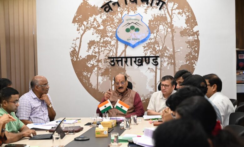 वन मंत्री सुबोध उनियाल ने वन विभाग की समीक्षा बैठक में योजनाओं के प्रभावी एवं समयबद्ध क्रियान्वयन के दिए निर्देश वन मंत्री सुबोध उनियाल ने वन विभाग की समीक्षा बैठक में योजनाओं के प्रभावी एवं समयबद्ध क्रियान्वयन के दिए निर्देश