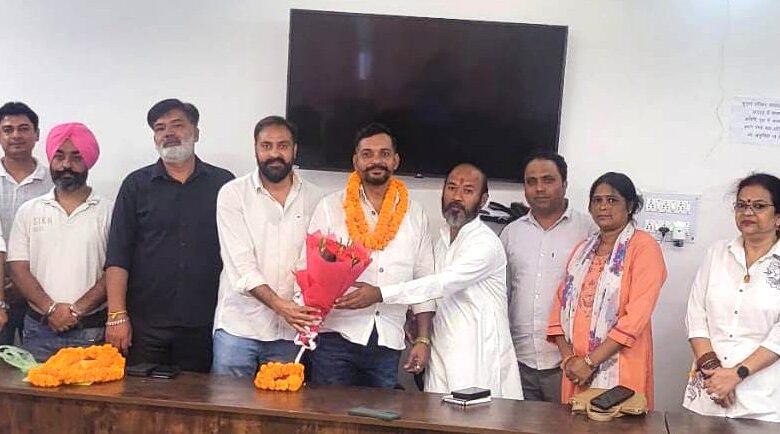 राष्ट्रीय स्वयं सुरक्षा संघ की प्रदेश स्तरीय बैठक में दिनेश मलिक बने राष्ट्रीय उपाध्यक्ष व उत्तराखंड प्रभारी