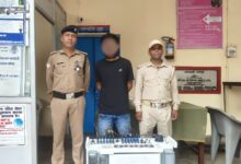 सोलर प्लांट से लाखों की चोरी का चमोली पुलिस ने किया पर्दाफाश, अभियुक्त गिरफ्तार, इन्वर्टर बरामद सोलर प्लांट से लाखों की चोरी का चमोली पुलिस ने किया पर्दाफाश, अभियुक्त गिरफ्तार, इन्वर्टर बरामद