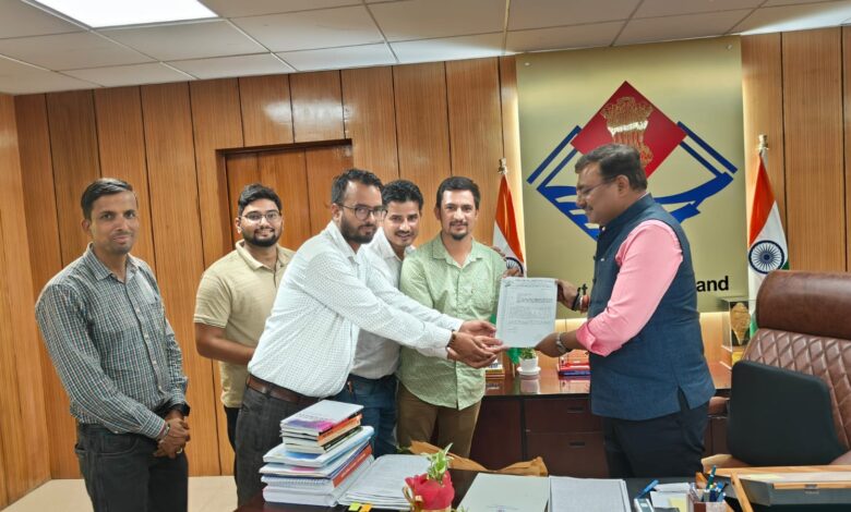 उत्तराखंड के कार्मिकों के लिए बड़ी खबर: मुख्य सचिव आनंद वर्धन ने दिया एडजस्ट पर बड़ा भरोसा