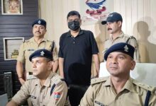 एसएसपी दून की सटीक रणनीति से फर्जी आईपीएस ऑफिसर चढ़ा दून पुलिस के हत्थे एसएसपी दून की सटीक रणनीति से फर्जी आईपीएस ऑफिसर चढ़ा दून पुलिस के हत्थे
