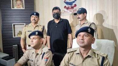 एसएसपी दून की सटीक रणनीति से फर्जी आईपीएस ऑफिसर चढ़ा दून पुलिस के हत्थे एसएसपी दून की सटीक रणनीति से फर्जी आईपीएस ऑफिसर चढ़ा दून पुलिस के हत्थे