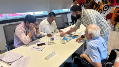 नवें दिन यूनिवर्सिटी ऑफ पेट्रोलियम एंड एनर्जी स्टडीज स्थित सैक्टर 9 में उमड़ी भागीदारी, विकास और पर्यावरण के संतुलन पर जोर