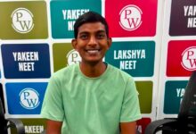 फिजिक्सवाला की ऑनलाइन तैयारी से पटना के रविकांत दिवाकर ने हासिल की NEET में AIR 55 फिजिक्सवाला की ऑनलाइन तैयारी से पटना के रविकांत दिवाकर ने हासिल की NEET में AIR 55