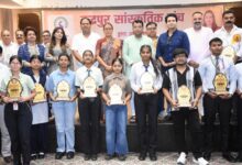 मेधावी छात्र ही उत्तराखंड और देश का उज्ज्वल भविष्य: रेखा आर्या मेधावी छात्र ही उत्तराखंड और देश का उज्ज्वल भविष्य: रेखा आर्या