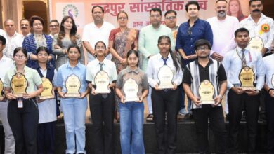 मेधावी छात्र ही उत्तराखंड और देश का उज्ज्वल भविष्य: रेखा आर्या मेधावी छात्र ही उत्तराखंड और देश का उज्ज्वल भविष्य: रेखा आर्या