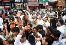 कांग्रेस कार्यालय के घेराव का प्रयास कर भाजपा प्रदेश अध्यक्ष महेन्द्र भट्ट ने साबित की ’’उल्टा चोर कोतवाल को डांटे’’ वाली कहावत। अपनी जिम्मेदारियों से भाग रही है भाजपा सरकारेंः- गणेश गोदियाल कांग्रेस कार्यालय के घेराव का प्रयास कर भाजपा प्रदेश अध्यक्ष महेन्द्र भट्ट ने साबित की ’’उल्टा चोर कोतवाल को डांटे’’ वाली कहावत। अपनी जिम्मेदारियों से भाग रही है भाजपा सरकारेंः- गणेश गोदियाल