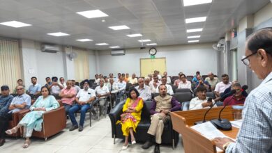 प्रकृति संरक्षण की जिम्मेदारी मात्र सरकारी योजनाओं की ही नहीं अपितु समाज की भी हो – पद्मश्री डॉ. कल्याण सिंह रावत ‘मैती’ प्रकृति संरक्षण की जिम्मेदारी मात्र सरकारी योजनाओं की ही नहीं अपितु समाज की भी हो – पद्मश्री डॉ. कल्याण सिंह रावत ‘मैती’