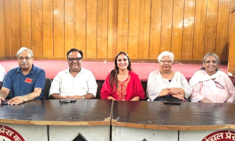 उत्तराखंड में पहली बार होगा महिलाओं का सामूहिक मैंगो पिकल मिक्सिंग रिकॉर्ड अटेम्प्ट उत्तराखंड में पहली बार होगा महिलाओं का सामूहिक मैंगो पिकल मिक्सिंग रिकॉर्ड अटेम्प्ट