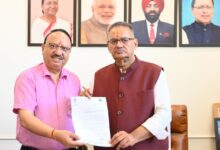 तकनीकी कर्मचारियों की मांगों पर कृषि मंत्री गणेश जोशी ने सचिव कृषि को दिए तत्काल कार्रवाई के निर्देश तकनीकी कर्मचारियों की मांगों पर कृषि मंत्री गणेश जोशी ने सचिव कृषि को दिए तत्काल कार्रवाई के निर्देश