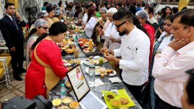 150 महिलाओं ने बनाया मैंगो पिकल मिक्सिंग का रिकॉर्ड, भारतीय परंपरा को नई पहचान देने का अनूठा प्रयास