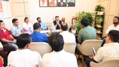 बरसात के मौसम में नागरिकों को किसी प्रकार की न हो असुविधा : कैबिनेट मंत्री गणेश जोशी बरसात के मौसम में नागरिकों को किसी प्रकार की न हो असुविधा : कैबिनेट मंत्री गणेश जोशी
