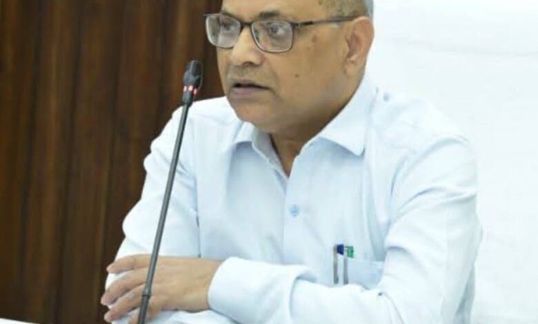 आपदा राहत कार्यों में तेजी लाएं, अवरुद्ध मार्गों को प्राथमिकता से खोलें- आयुक्त आनंद स्वरूप आपदा राहत कार्यों में तेजी लाएं, अवरुद्ध मार्गों को प्राथमिकता से खोलें- आयुक्त आनंद स्वरूप
