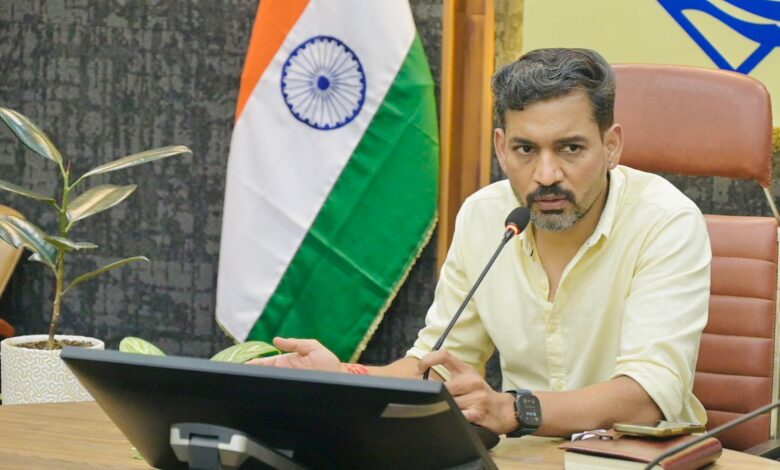 जल जीवन मिशन की अधूरी परियोजनाएं सर्वाेच्च प्राथमिकता से पूरी हों : डीएम जल जीवन मिशन की अधूरी परियोजनाएं सर्वाेच्च प्राथमिकता से पूरी हों : डीएम