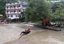 आपदा से निपटने की तैयारियों को परखाः देहरादून के 7 संवेदनशील स्थानों पर एक साथ हुई मॉकड्रिल आपदा से निपटने की तैयारियों को परखाः देहरादून के 7 संवेदनशील स्थानों पर एक साथ हुई मॉकड्रिल
