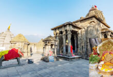 कांगड़ा के दो ऐतिहासिक मंदिरों में डिजिटल पूजा सेवाओं का विस्तार; देश-विदेश के श्रद्धालु ‘श्री मंदिर’ ऐप से कर सकेंगे पूजा और चढ़ावा कांगड़ा के दो ऐतिहासिक मंदिरों में डिजिटल पूजा सेवाओं का विस्तार; देश-विदेश के श्रद्धालु ‘श्री मंदिर’ ऐप से कर सकेंगे पूजा और चढ़ावा