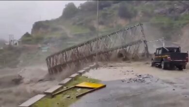 नीति घाटी में भारी बारिश से तमक नाला उफनाया, वैली ब्रिज बहा नीति घाटी में भारी बारिश से तमक नाला उफनाया, वैली ब्रिज बहा