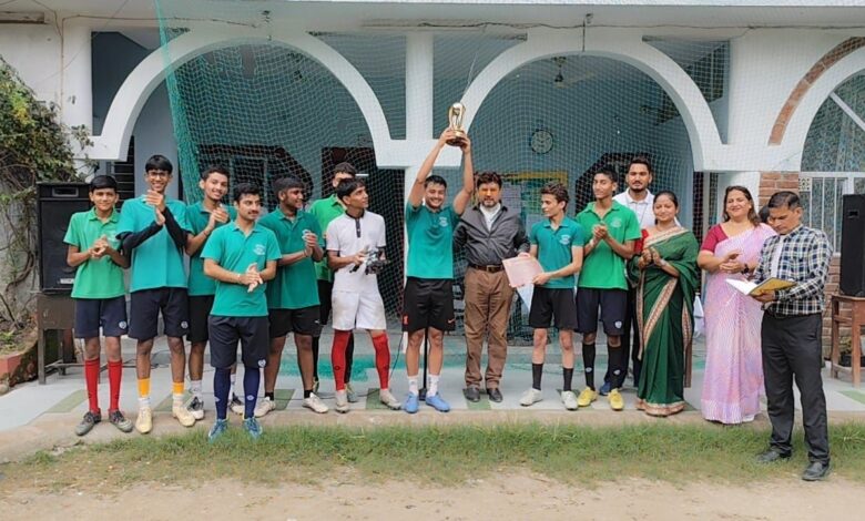 ओलंपस हाई के इंटर-हाउस फुटबॉल टूर्नामेंट में रिग हाउस बना चैंपियन ओलंपस हाई के इंटर-हाउस फुटबॉल टूर्नामेंट में रिग हाउस बना चैंपियन
