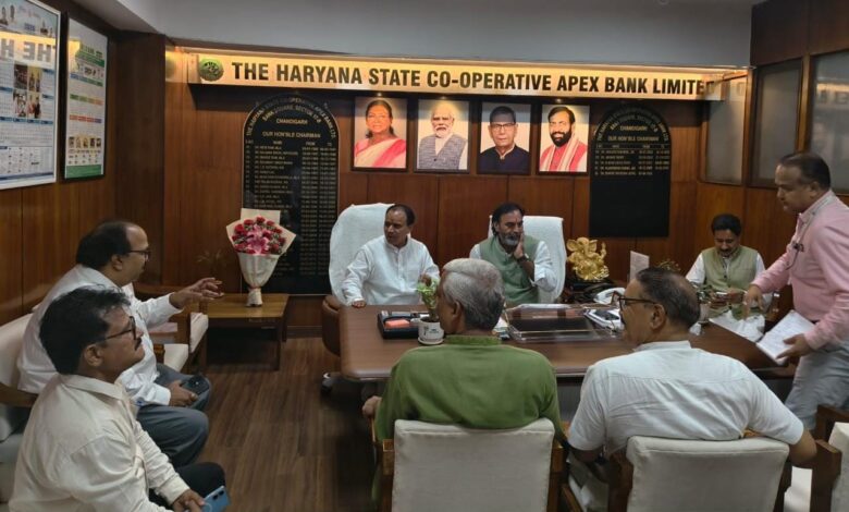सहकारिता में हरियाणा व उत्तराखंड मिलकर करेंगे कामः डाॅ. धन सिंह रावत सहकारिता में हरियाणा व उत्तराखंड मिलकर करेंगे कामः डाॅ. धन सिंह रावत