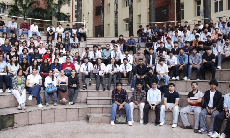 डीआईटी विश्वविद्यालय ने दो दिवसीय ‘दीक्षारंभ 2026’ ओरिएंटेशन कार्यक्रम का किया आयोजन डीआईटी विश्वविद्यालय ने दो दिवसीय ‘दीक्षारंभ 2026’ ओरिएंटेशन कार्यक्रम का किया आयोजन