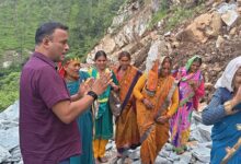 जनता की परेशानी पर मौके पर पहुंचे जिला पंचायत उपाध्यक्ष लक्ष्मण खत्री ने लोक निर्माण विभाग के अधिकारियों को दिए शीघ्र समाधान के निर्देश