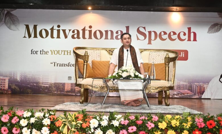 डीआईटी यूनिवर्सिटी में आचार्य श्री पुंडरीक गोस्वामी जी ने युवाओं को किया प्रेरित डीआईटी यूनिवर्सिटी में आचार्य श्री पुंडरीक गोस्वामी जी ने युवाओं को किया प्रेरित