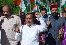 कैबिनेट मंत्री डाॅ. रावत के नेतृत्व में तिरंगे के रंग में रंगा पैठाणी कैबिनेट मंत्री डाॅ. रावत के नेतृत्व में तिरंगे के रंग में रंगा पैठाणी