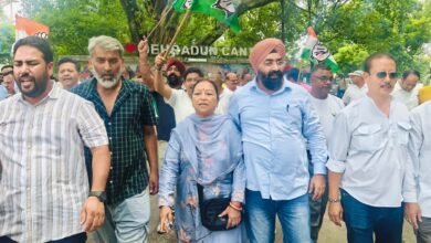 प्रेमनगर-गढ़ी कैंट की बदहाली पर महानगर कांग्रेस का हल्ला बोल, डॉ. गोगी ने दी आंदोलन तेज करने की चेतावनी
