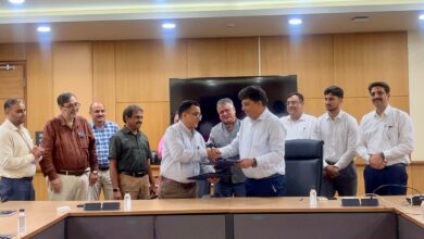 डीआईटी विश्वविद्यालय और शैरॉन बायो मेडिसिन लिमिटेड ने उद्योग–शैक्षणिक सहयोग को मजबूत करने के लिए किया एमओयू डीआईटी विश्वविद्यालय और शैरॉन बायो मेडिसिन लिमिटेड ने उद्योग–शैक्षणिक सहयोग को मजबूत करने के लिए किया एमओयू