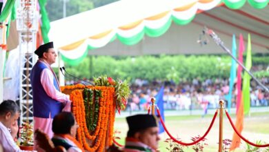 मुख्यमंत्री धामी ने परेड ग्राउंड में किया ध्वजारोहण, वीर बलिदानियों एवं स्वतंत्रता संग्राम सेनानियों को किया नमन, प्रदेशवासियों को दी स्वतंत्रता दिवस की शुभकामनाएं
