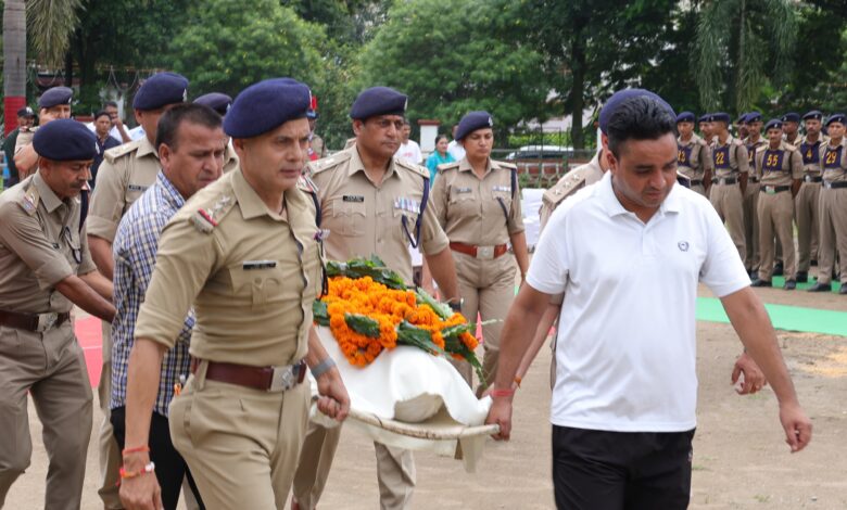 दिवंगत बालम सिंह राणा के पार्थिव शरीर को पूरे राजकीय सम्मान के साथ दी अंतिम विदाई